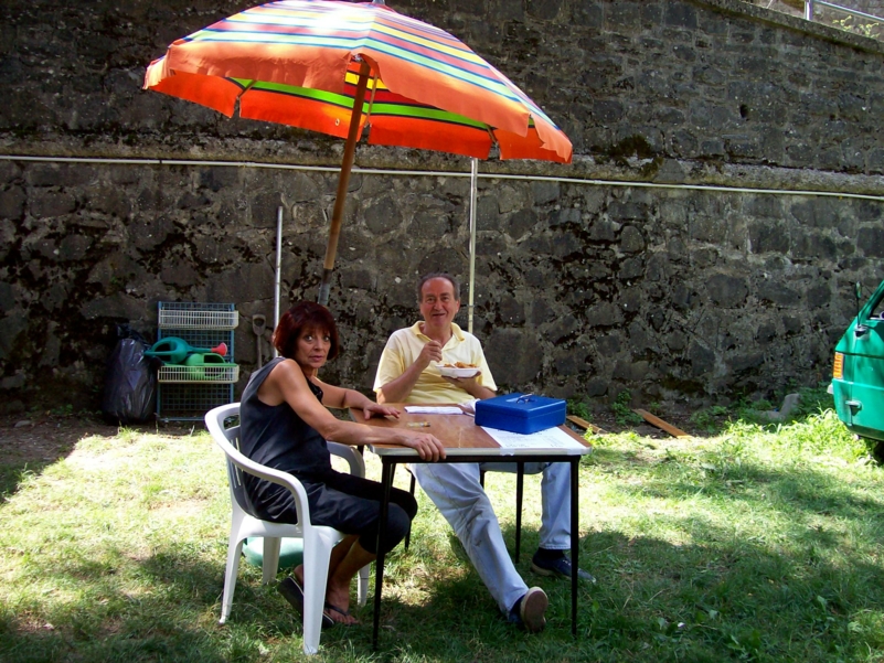  Image name: Estate002.jpg 
 width: 801 pixel 
 height: 601 pixel 
 Size: 507864 bytes 
 Click to enlarge 